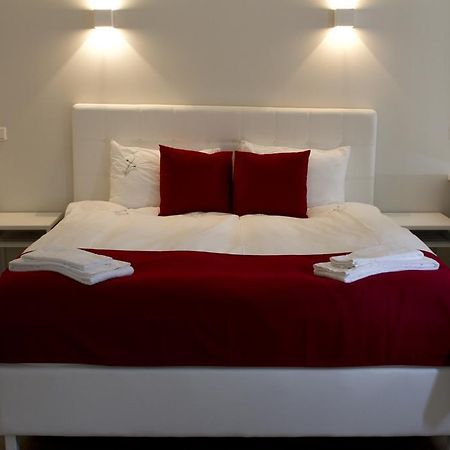 Graystone Guesthouse Sandgerði Екстериор снимка