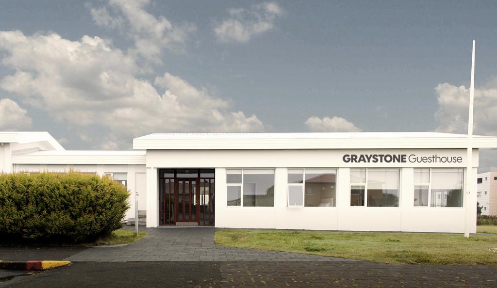 Graystone Guesthouse Sandgerði Екстериор снимка