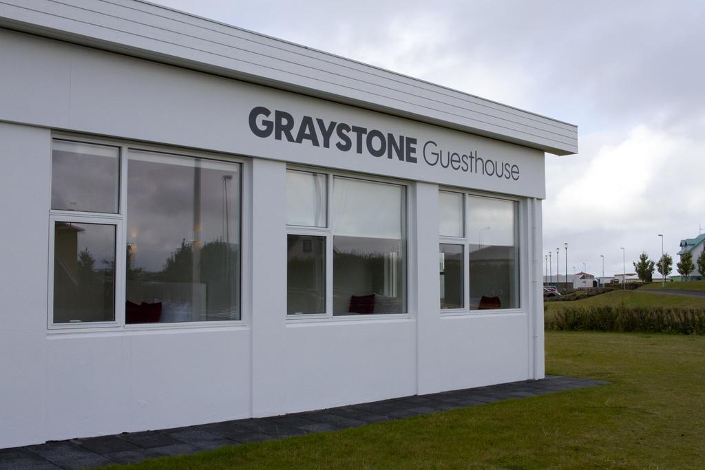 Graystone Guesthouse Sandgerði Екстериор снимка