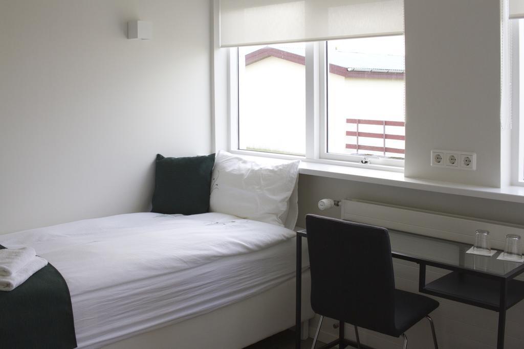Graystone Guesthouse Sandgerði Екстериор снимка