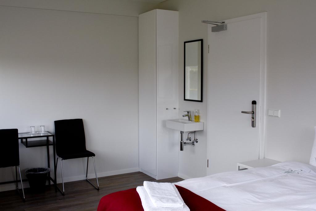 Graystone Guesthouse Sandgerði Екстериор снимка