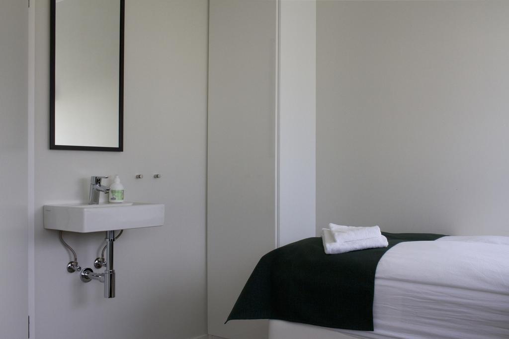 Graystone Guesthouse Sandgerði Екстериор снимка