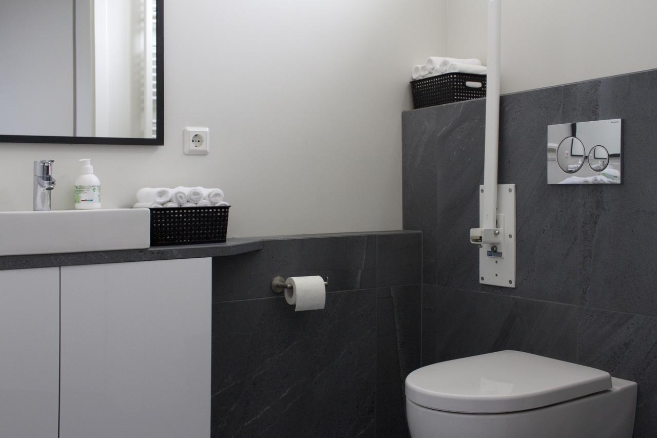 Graystone Guesthouse Sandgerði Екстериор снимка